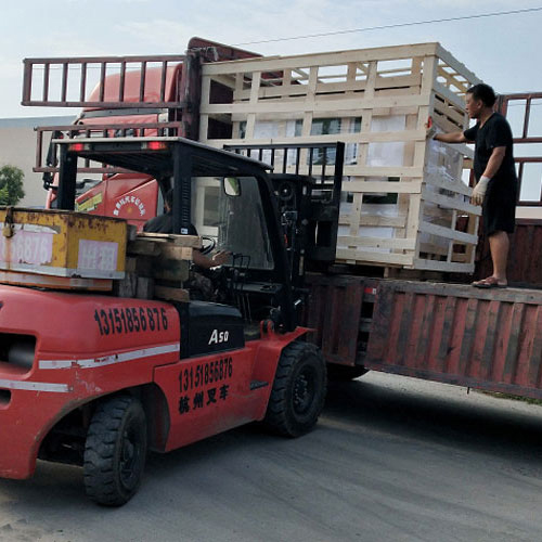 7月1日四臺(tái)150kw<a href='http://www.jbmp3battery.com/dianre' target='_blank'><u>電加熱蒸汽發(fā)生器</u></a>發(fā)往常州